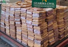 Confiscan 1.700 kilos de cocaína en sacos de azúcar en el puerto de Barcelona Confiscan 1.700 kilos de cocaína en sacos de azúcar en el puerto de Barcelona