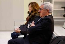 Condenado a tres años el ex comisario de Barajas que recibía dádivas a cambio de favores Condenado a tres años el ex comisario de Barajas que recibía dádivas a cambio de favores