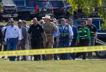 Cuatro muertos y 30 heridos en un tiroteo en un instituto en EEUU Cuatro muertos y 30 heridos en un tiroteo en un instituto en EEUU