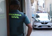 Investigan el asesinato de una joven de 19 años en Murcia a manos de su pareja Un detenido en Roquetas de Mar, Almería, por la muerte violenta de una mujer