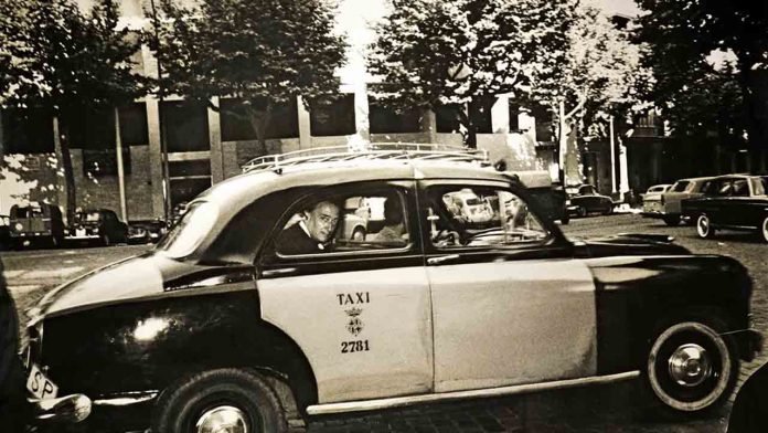Salvador Dalí, el embajador de Barcelona en taxi