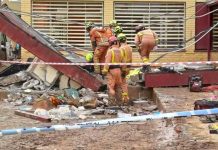 Muere un operario al derrumbarse una escuela de Massanassa afectada por la DANA Muere un operario al derrumbarse una escuela de Massanassa afectada por la DANA