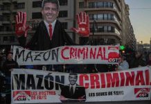 Miles de personas llenan València por tercera vez pidiendo la dimisión de Mazón Miles de personas llenan València por tercera vez pidiendo la dimisión de Mazón