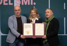 Gobierno y sindicatos firman el incremento del salario mínimo Gobierno y sindicatos firman el incremento del salario mínimo