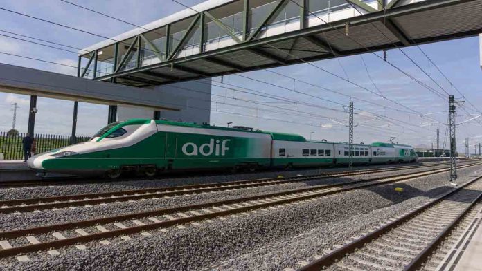 Adif AV impulsa la seguridad del Eje Este de Alta Velocidad en un proyecto BIM
