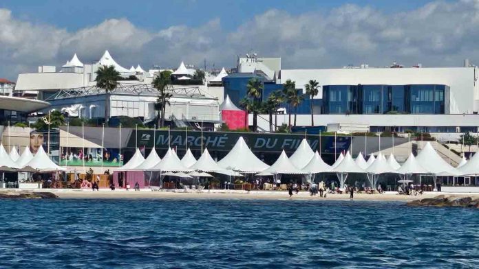 160.000 hogares sin luz en Francia por un apagón que afecta al Festival de Cannes 160.000 hogares sin luz en Francia por un apagón que afecta al Festival de Cannes