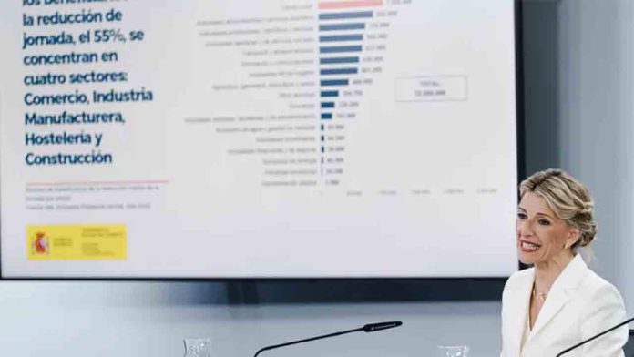 El Gobierno aprueba hoy reducir la jornada laboral a 37,5 horas