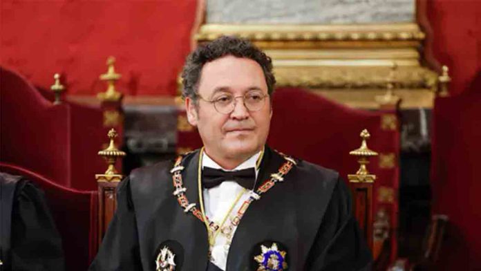 Reforma para desligar el mandato del fiscal general de la legislatura