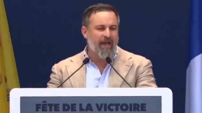 Las redes sociales se mofan de Abascal por su francés Las redes sociales se mofan de Abascal por su francés