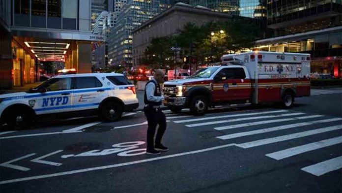 Cinco muertos en un ataque con un fusil de asalto en Nueva York