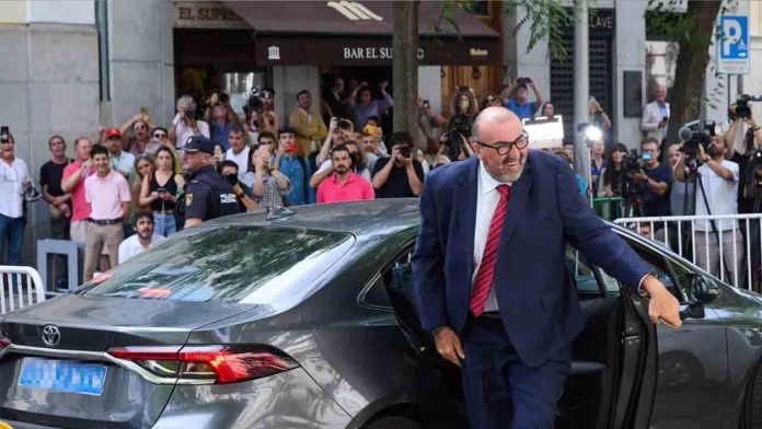 Koldo García instruyó a una colaboradora para espiar