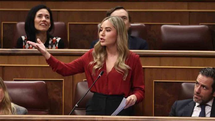 Noelia Núñez, del PP, admite no haber acabado sus estudios