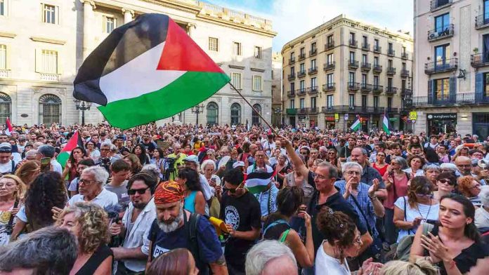 Concentración en Barcelona para denunciar el asesinato de periodistas en Gaza