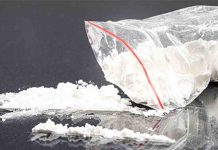 Un Policía Nacional de Sevilla daltónico, detenido por robar drogas decomisadas Un Policía Nacional de Sevilla daltónico, detenido por robar drogas decomisadas