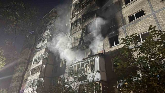 Rusia alcanza por primera vez un edificio gubernamental en Kyiv