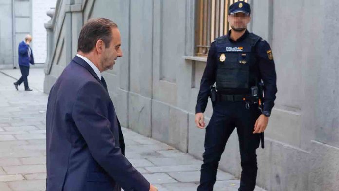 Ábalos se acoge al derecho a no declarar ante el Supremo