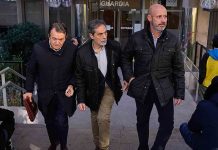 Libertad con medidas cautelares para tres detenidos por el ‘caso Plus Ultra’ Libertad con medidas cautelares para tres detenidos por el 'caso Plus Ultra'