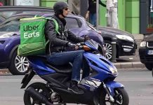 Trabajo prepara acciones penales contra Uber Eats por falsos autónomos Trabajo prepara acciones penales contra Uber Eats por falsos autónomos