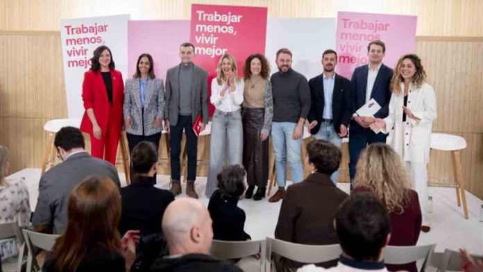 Sumar, Comuns, IU y Más Madrid avanzan hacia una nueva coalición Sumar, Comuns, IU y Más Madrid avanzan hacia una nueva coalición