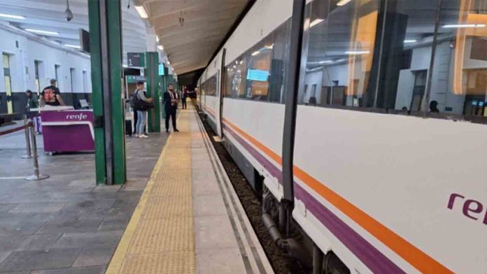 Suspendida la huelga en Renfe tras el acuerdo con el Ministerio de Transportes