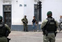 13 víctimas mortales en un atentado en la Panamericana de Colombia 13 víctimas mortales en un atentado en la Panamericana de Colombia