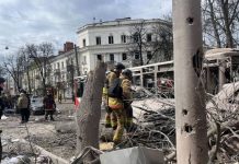 15 muertos y 100 heridos en una nueva oleada de ataques en Ucrania 15 muertos y 100 heridos en una nueva oleada de ataques en Ucrania