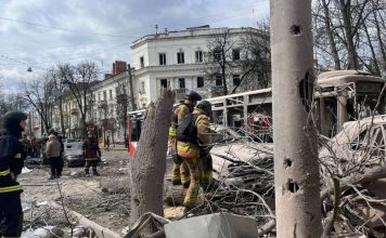 15 muertos y 100 heridos en una nueva oleada de ataques en Ucrania 15 muertos y 100 heridos en una nueva oleada de ataques en Ucrania