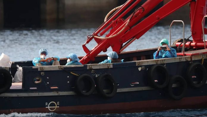 Evacuación escalonada del Hondius tras el brote de hantavirus en Tenerife Evacuación escalonada del Hondius tras el brote de hantavirus en Tenerife