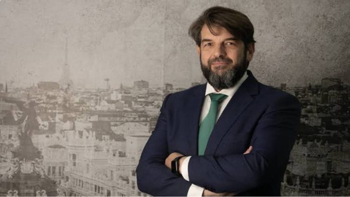 Querella contra el líder de Vox en Alcalá por acoso sexual, laboral y amenazas