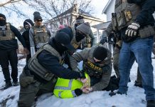 Golpe judicial a Trump: prohibidos los arrestos del ICE en las cortes de inmigración de EE.UU.