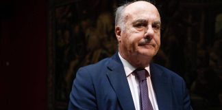 García-Castellón y Plus Ultra: Los chats que comprometen al exjuez por la mediación con Vox García-Castellón y Plus Ultra Los chats que comprometen al exjuez por la mediación con Vox
