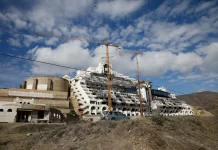 El Ayuntamiento de Carboneras tiene 20 dias para anular la licencia de El Algarrobico