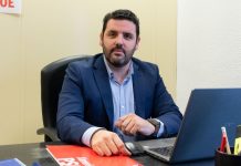El PSOE exige al PP aclarar un polémico viaje de la Diputación de Almería