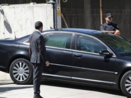 Reacción policial tras las insinuaciones del juez Peinado sobre la escolta de Begoña Gómez Reacción policial tras las insinuaciones del juez Peinado sobre la escolta de Begoña Gómez