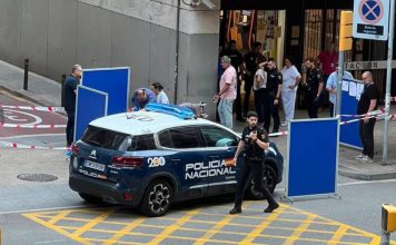 Un tiroteo mortal en la calle Balmes de Barcelona activa un dispositivo policial de búsqueda Un tiroteo mortal en la calle Balmes de Barcelona activa un dispositivo policial de búsqueda