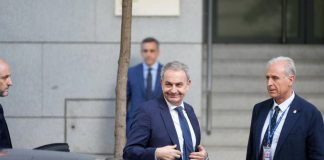 Zapatero niega ante la Audiencia Nacional haber intervenido en el rescate de Plus Ultra Zapatero niega ante la Audiencia Nacional haber intervenido en el rescate de Plus Ultra