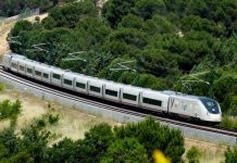 AVE Madrid-Barcelona hoy: restablecida la circulación tras un incendio que afectó a los trenes de alta velocidad AVE Madrid-Barcelona hoy: restablecida la circulación tras un incendio que afectó a los trenes de alta velocidad