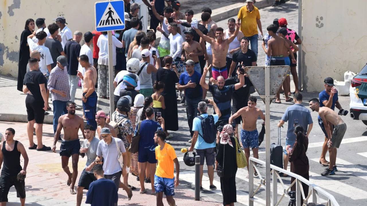 Hallan tres nuevos cadáveres de inmigrantes en Ceuta durante la madrugada 2 Crisis migratoria en Ceuta
