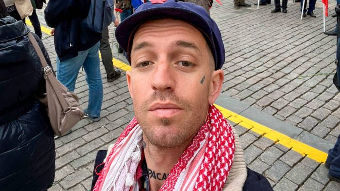 Detienen en Ibiza al multimillonario y activista James Chambers