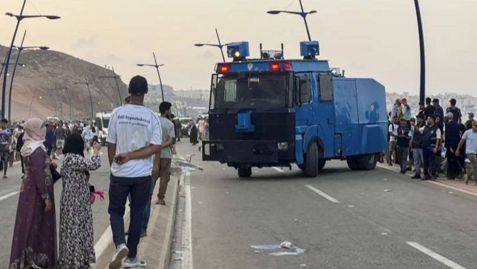 Marruecos despliega antidisturbios para frenar la presión migratoria en la frontera con Ceuta