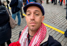 Detienen en Ibiza al multimillonario y activista James Chambers