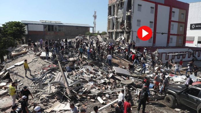 Ascienden a 120 los muertos por el terremoto en Colombia Ascienden a 120 los muertos por el terremoto en Colombia