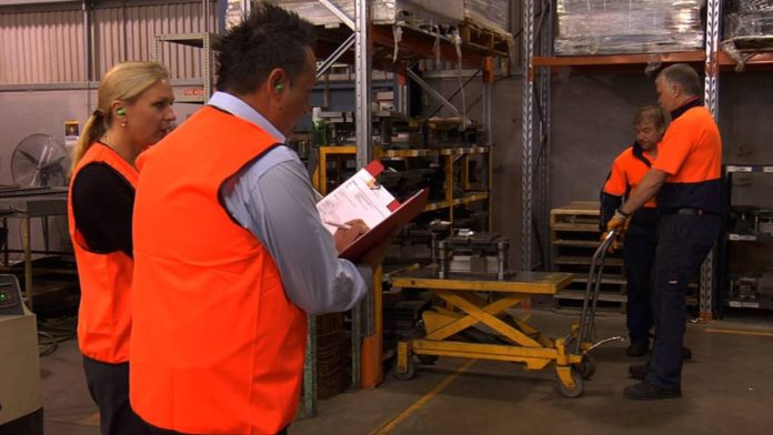 Ergonometría y seguridad laboral: Cómo reducir la fatiga de los operarios en distancias cortas