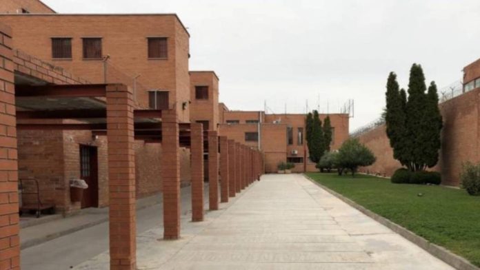 Muere un recluso en la prisión de Ponent en un posible suicidio en Lleida Muere un recluso en la prisión de Ponent en un posible suicidio en Lleida