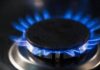 El Gobierno limita al 15% la subida del gas y fija el butano en 19,55 euros El Gobierno limita al 15% la subida del gas y fija el butano en 19,55 euros